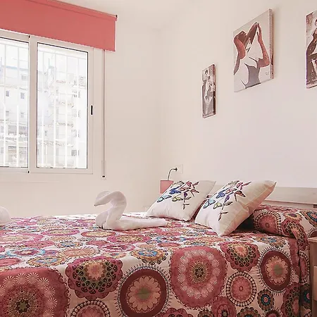 Apartment 3 Bedroom Cozy In *